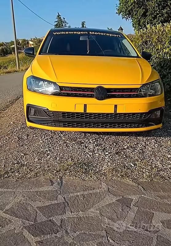 Usata VW Polo 67 CV (49 kW) 2018 Giallo Utilitaria