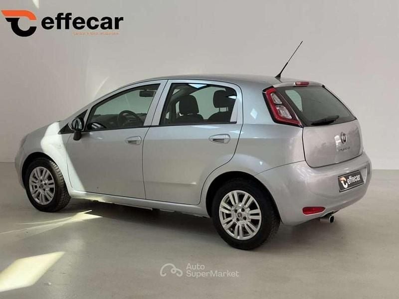 Usata Fiat Punto Lounge 85 CV (62 kW) 2015 Argento Utilitaria