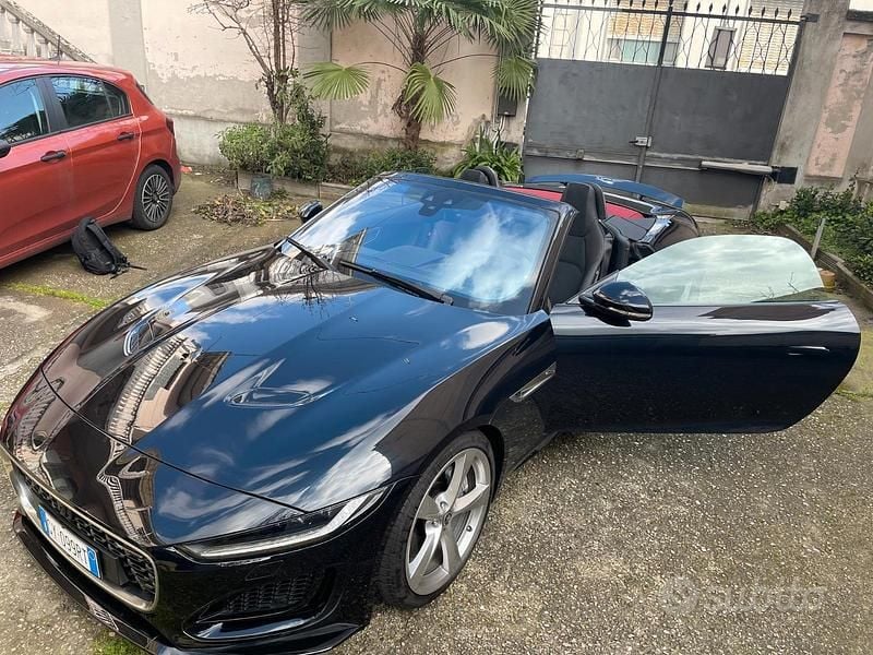 Usata Jaguar F-Type 300 CV (220 kW) 2025 Nero Cabrio
