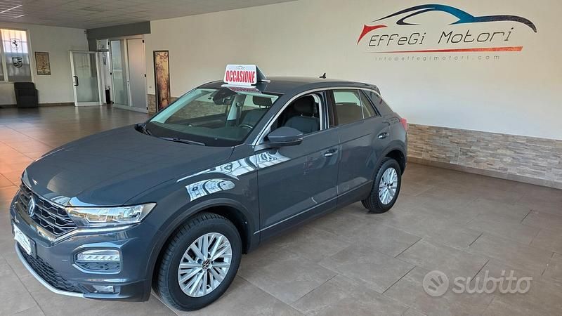 Usata VW T-Roc Style 110 CV (80 kW) 2022 Grigio SUV