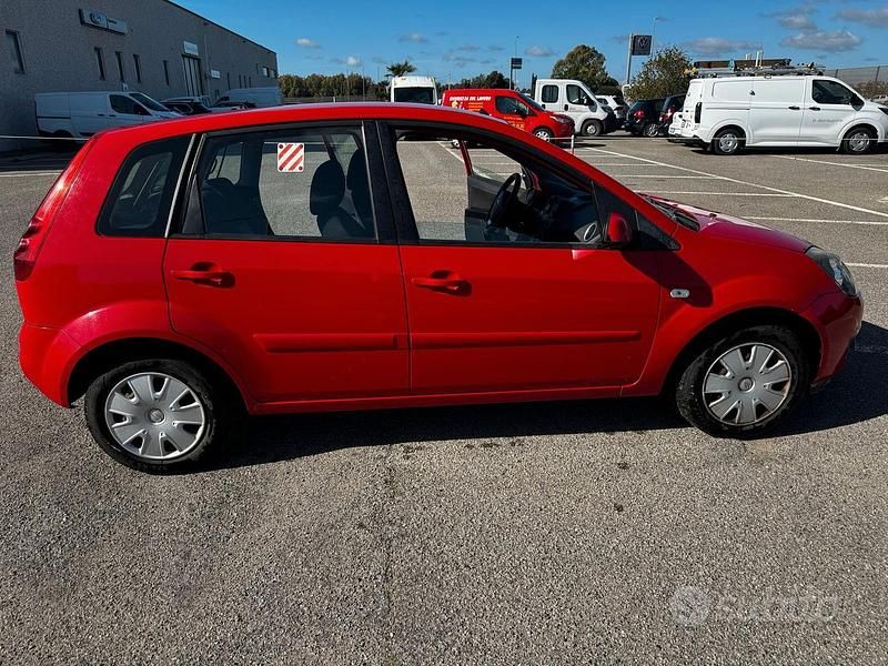Usata Ford Fiesta 2006 Utilitaria
