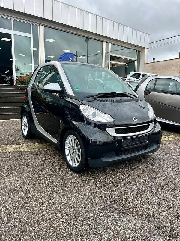 Begagnad Smart ForTwo Coupé Passion 71 HK (52 kW) 2009 Svart Sportkupé