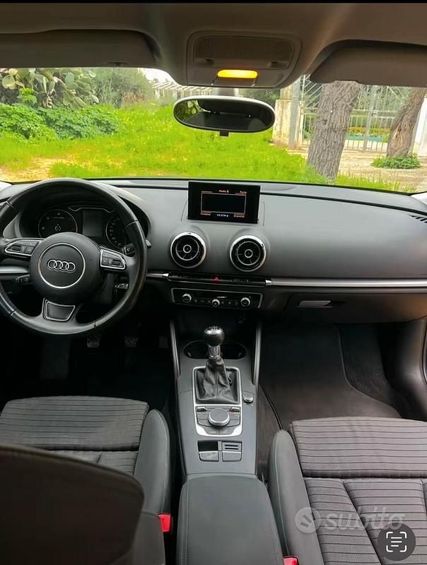 Usata Audi A3 S-Line 116 CV (85 kW) 2016 Blu Berlina