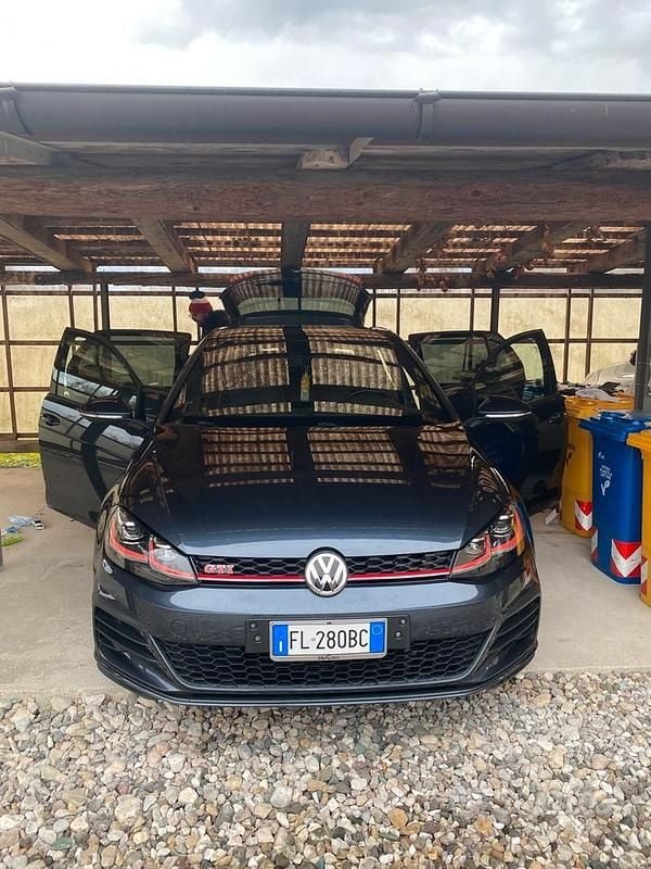 Usata VW Golf VII GTI 245 CV (180 kW) 2017 Berlina