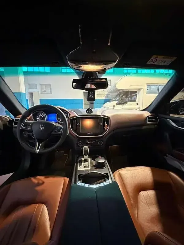 Usata Maserati Ghibli 250 CV (183 kW) 2015 Nero Berlina