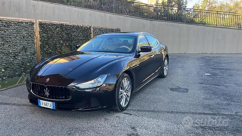 Usata Maserati Ghibli 250 CV (183 kW) 2015 Nero Berlina