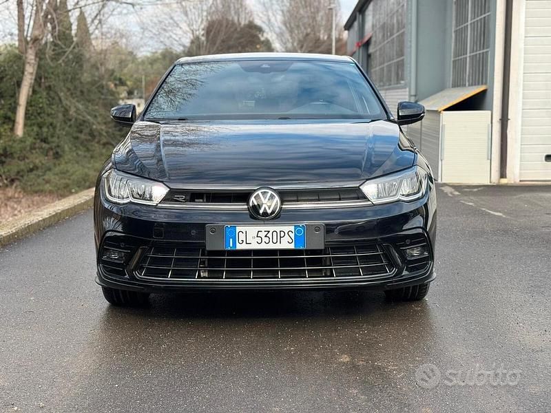 Usata VW Polo R-line 95 CV (69 kW) 2022 Nero Utilitaria