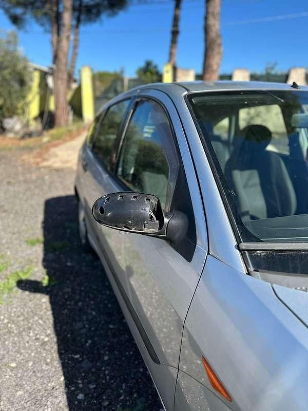 Usata Ford Focus Ghia 116 CV (85 kW) 2003 Berlina