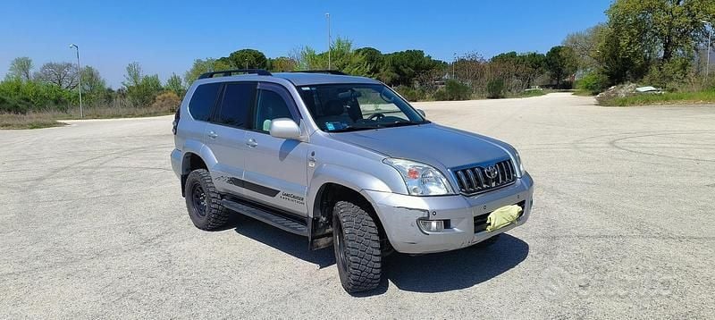 Usata Toyota Land Cruiser 163 CV (119 kW) 2006 Grigio SUV