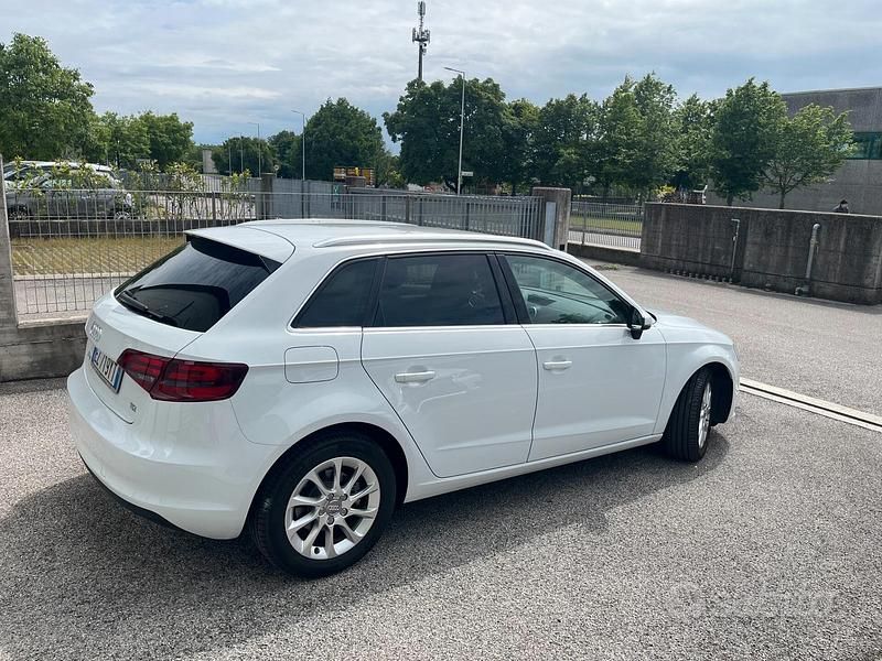 Usata Audi A3 Attraction 150 CV (110 kW) 2015 Bianco Berlina