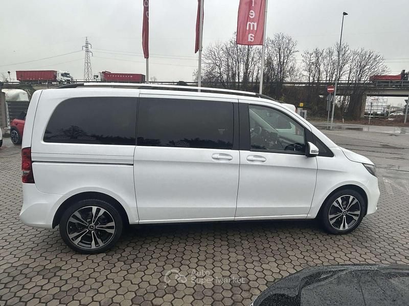 Usata Mercedes V220 163 CV (119 kW) 2020 Bianco Monovolume