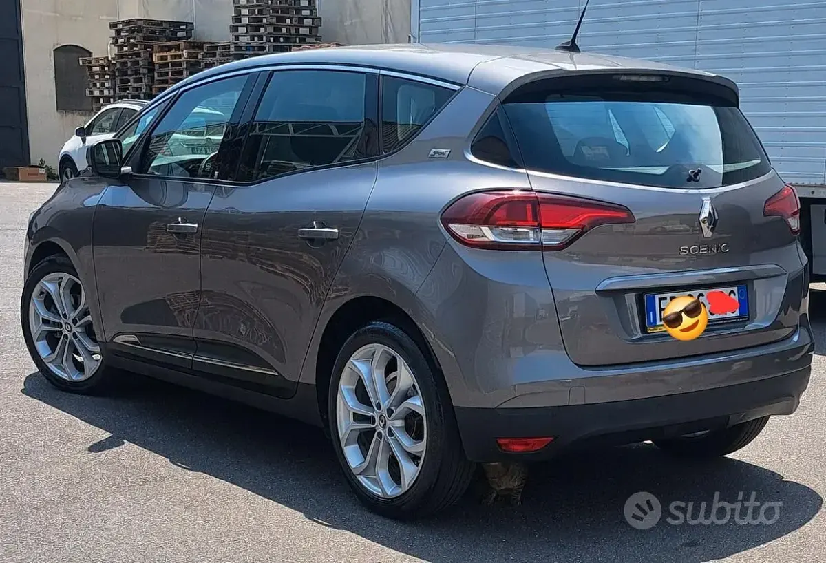 Usata Renault Scénic IV 110 CV (80 kW) 2018 Grigio Monovolume