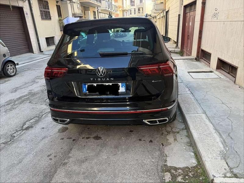 Usata VW Tiguan R-line 200 CV (147 kW) 2023 SUV