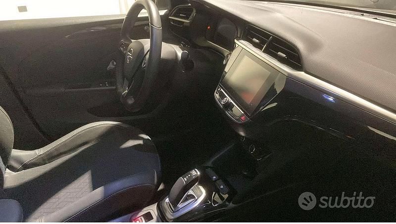 Usata Opel Corsa-e Elegance 100 kW (136 CV) 2021 Arancione Utilitaria