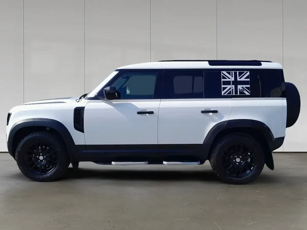 Usata Land Rover Defender S 240 CV (176 kW) 2020 Fuji white SUV