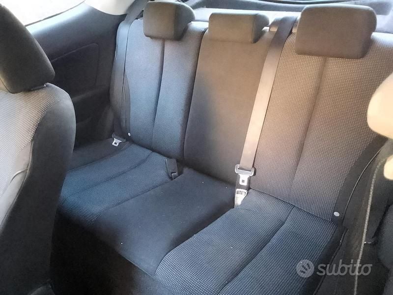 Usata Mazda 2 75 CV (55 kW) 2008 Grigio Utilitaria