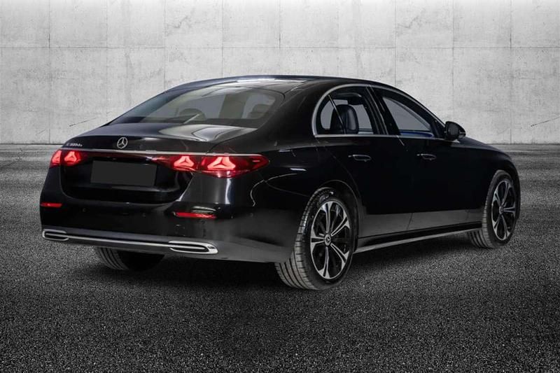 Usata Mercedes E300 Advanced Plus 306 CV (225 kW) 2024 Nero Berlina