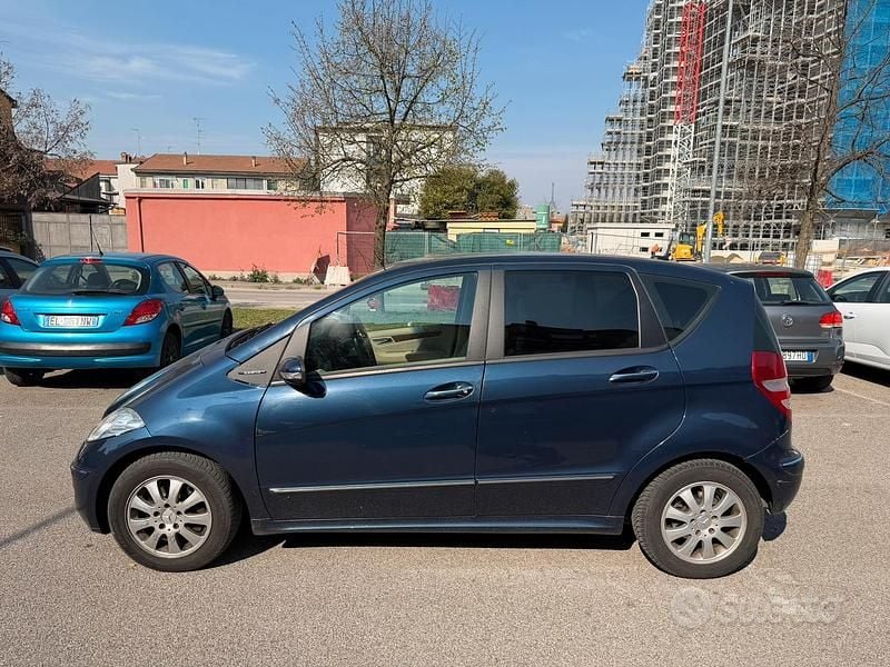 Usata Mercedes A170 116 CV (85 kW) 2005 Blu Berlina