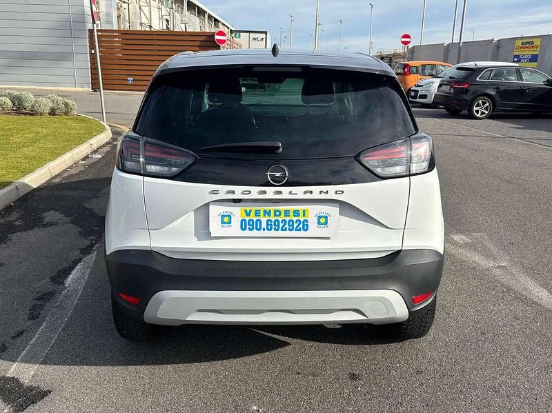 Usata Opel Crossland Ultimate 110 CV (80 kW) 2022 Bianco/nero SUV