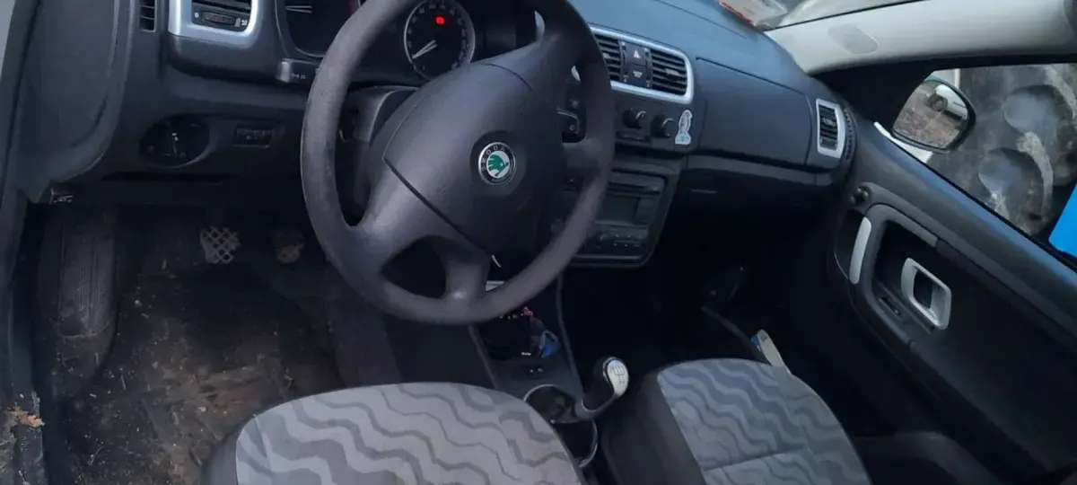 Usata Skoda Roomster 64 CV (47 kW) 2008 Argento Monovolume