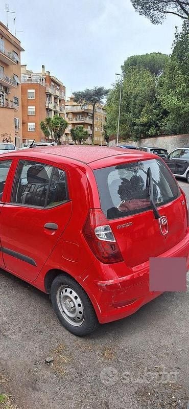 Usata Hyundai i10 69 CV (50 kW) 2011 Rosso Utilitaria