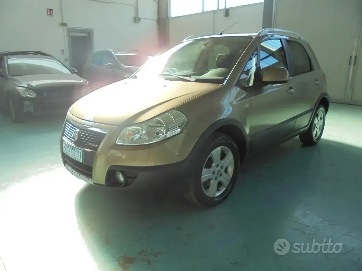 Usata Fiat Sedici Dynamic 120 CV (88 kW) 2009 SUV