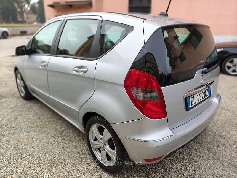 Usata Mercedes A160 Avantgarde 82 CV (60 kW) 2011 Argento Monovolume