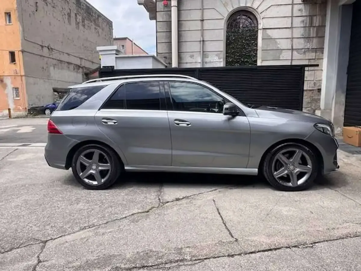 Usata Mercedes GLE250 Premium Plus 204 CV (150 kW) 2016 Grigio SUV