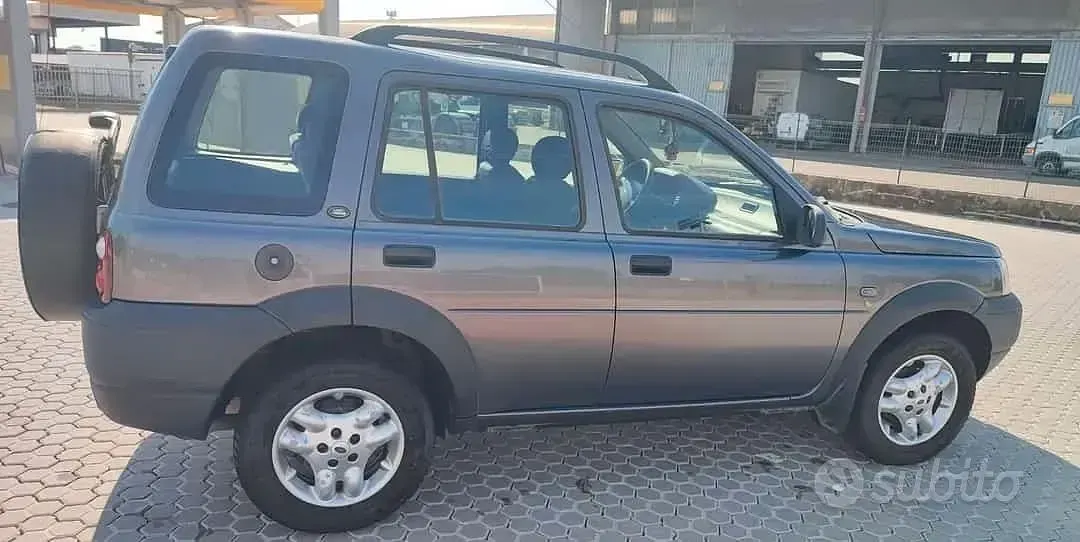 Usata Land Rover Freelander 97 CV (71 kW) 2003 Verde SUV