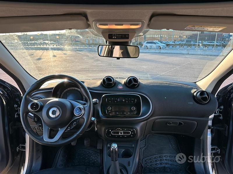 Usata Smart ForFour Passion 71 CV (52 kW) 2016 Utilitaria