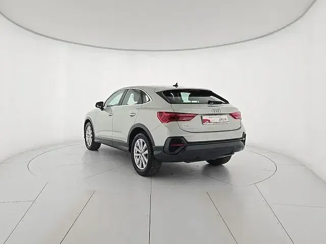 Usata Audi Q3 Sportback Business Plus 150 CV (110 kW) 2021 Argento rugiada metallizzato SUV