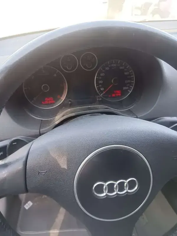 Usata Audi A3 Ambition 140 CV (102 kW) 2004 Grigio Utilitaria