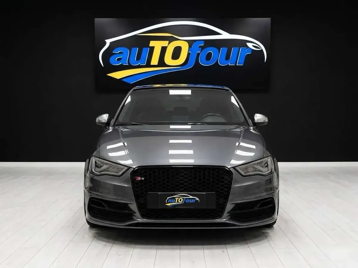 Usata Audi A3 Ambiente 300 CV (220 kW) 2015 Grigio Berlina