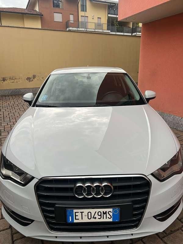 Usata 2013 Audi A3 Ambition Tre volumi | 9500 € (Ottimo prezzo) - Immagine 1/4