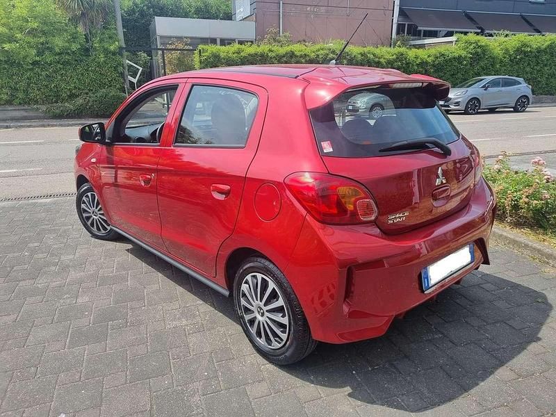 Usata Mitsubishi Space Star 71 CV (52 kW) 2024 Red metallizzato Utilitaria