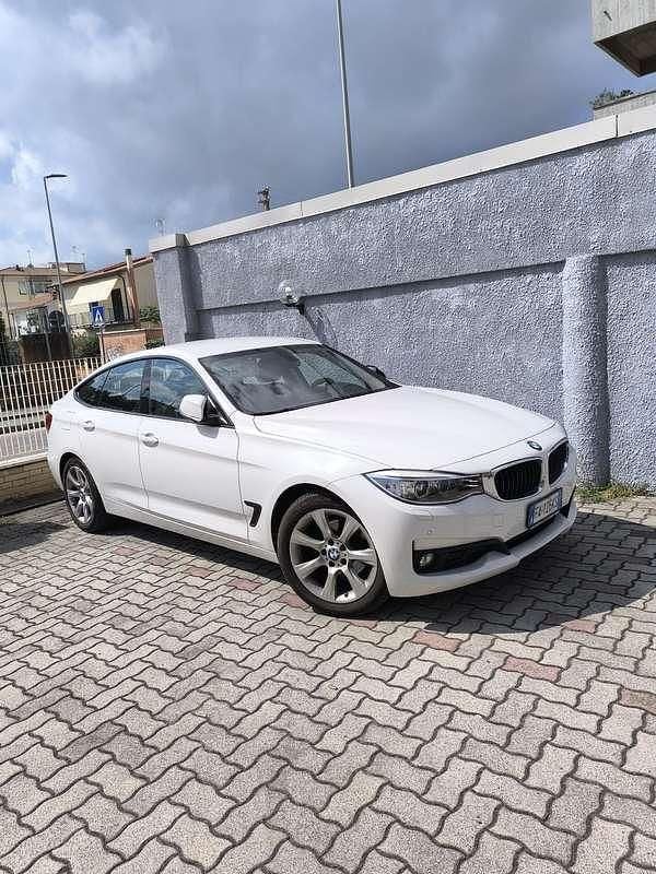 Usata BMW 320 Gran Turismo 184 CV (135 kW) 2015 Berlina