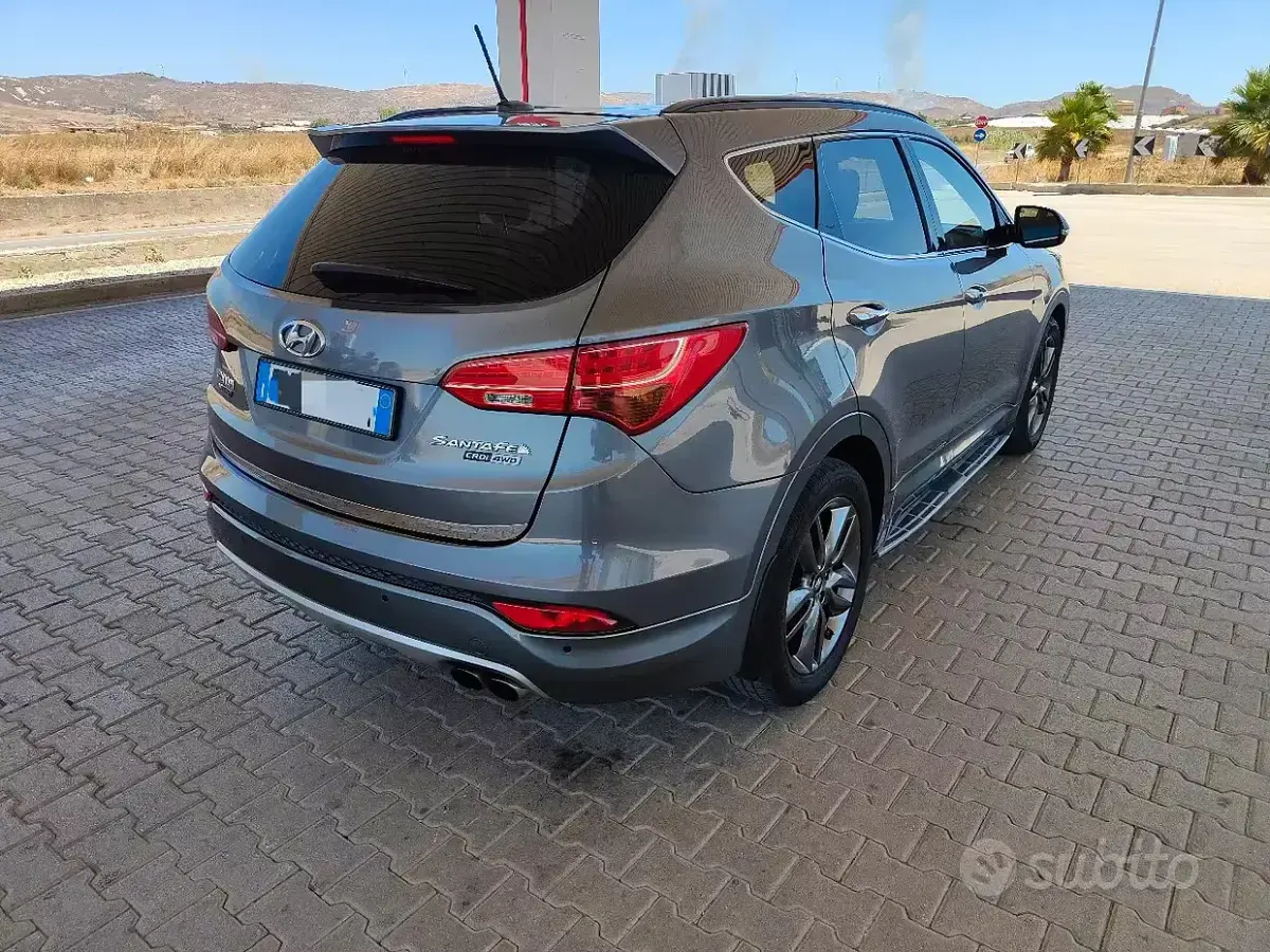 Usata Hyundai Santa Fe Style 197 CV (144 kW) 2014 Grigio SUV
