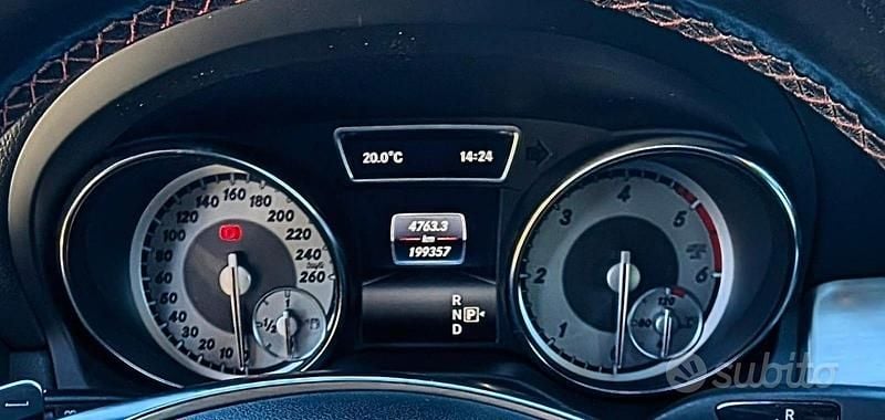 Usata Mercedes CLA200 136 CV (100 kW) 2016 Nero Station wagon