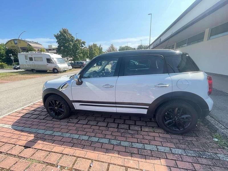 Begagnad Mini Cooper D Countryman 111 HK (81 kW) 2015 Vit SUV