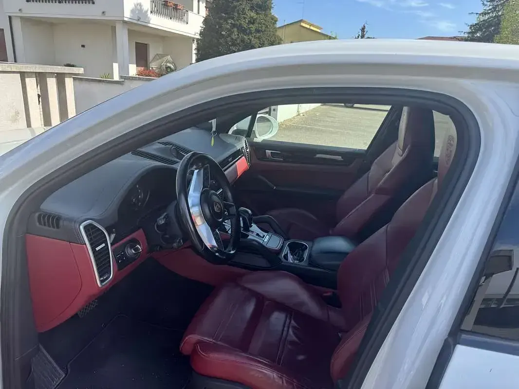Usata Porsche Cayenne 340 CV (250 kW) 2018 SUV