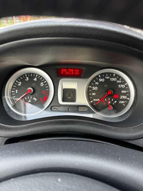 Usata Renault Clio II 65 CV (47 kW) 2009 Nero Berlina