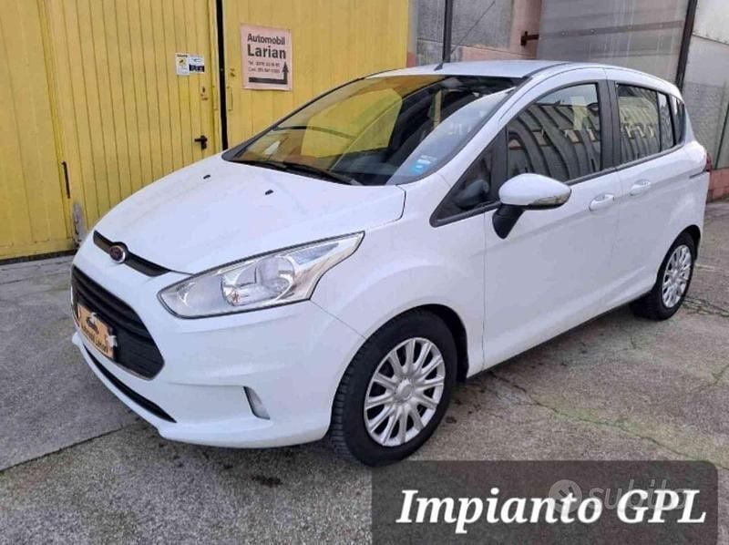 Usata Ford B-MAX Titanium 90 CV (66 kW) 2016 Bianco Monovolume