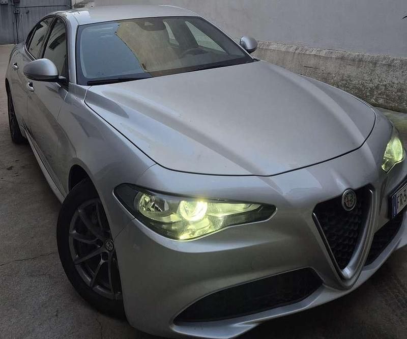 Usata Alfa Romeo Giulia Executive 150 CV (110 kW) 2018 Berlina