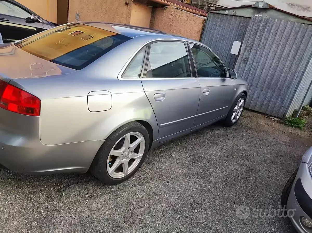 Usata Audi A4 163 CV (119 kW) 2006 Grigio Berlina