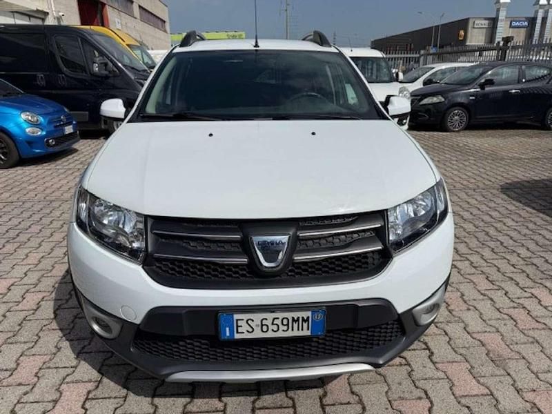 Usata Dacia Sandero Stepway 90 CV (66 kW) 2013 Bianco Berlina