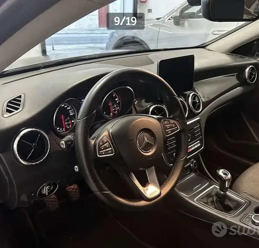 Usata Mercedes CLA180 Shooting Brake 110 CV (80 kW) 2016 Station wagon