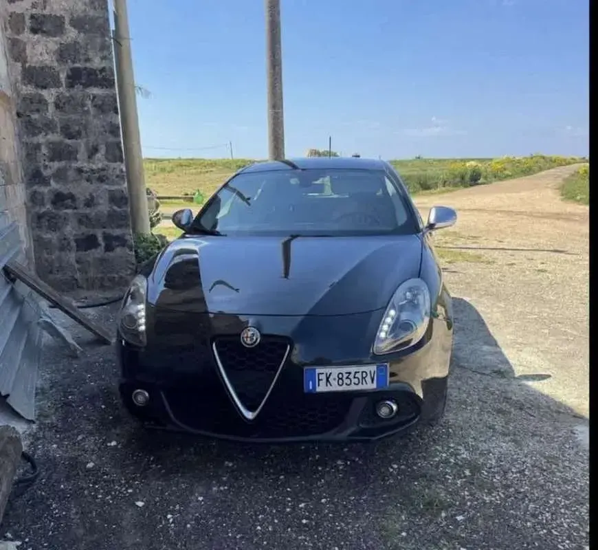 Usata Alfa Romeo Giulietta Super 120 CV (88 kW) 2017 Utilitaria