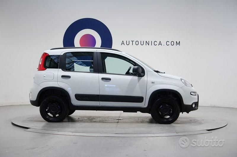 Usata Fiat Panda 4x4 Wild 85 CV (62 kW) 2022 Bianco Utilitaria