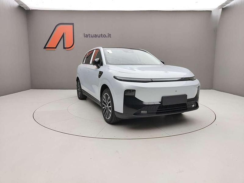 Nuova Leapmotor B10 69 kW (95 CV) 2026 Other SUV
