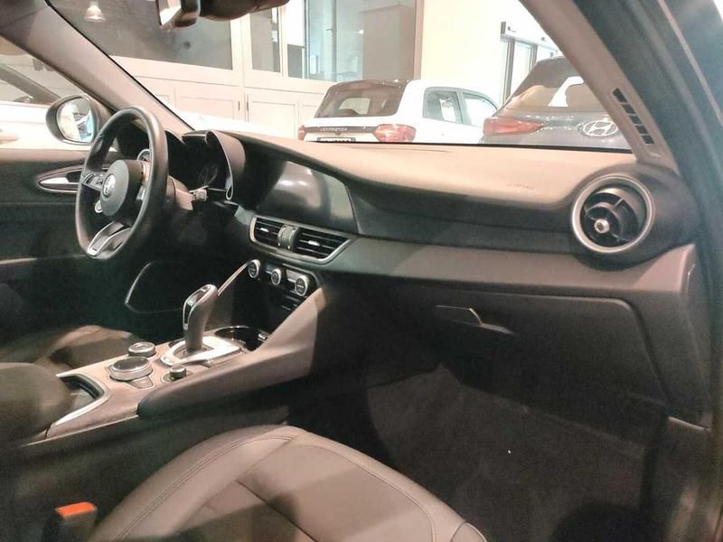 Usata Alfa Romeo Giulia Executive 160 CV (117 kW) 2021 Grigio Berlina
